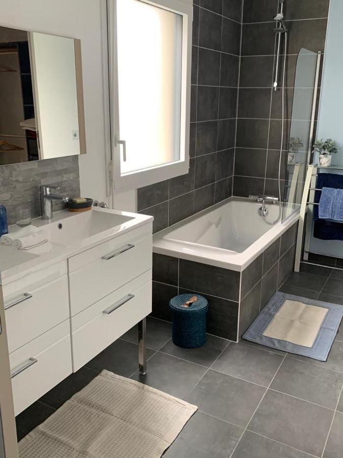 Maison De Charme Avec Jardin,Pace,Proche De Rennes エクステリア 写真